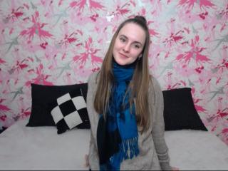 KarinaWild69 - Live chat nude with a shaved genital area 18+ teen woman 