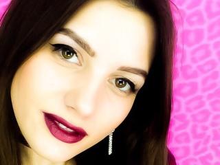 PaigeF - chat online exciting with a shaved private part Young lady 