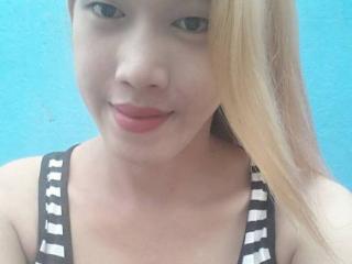 ManilaFoxyLady - Webcam live x with a asian Young and sexy lady 