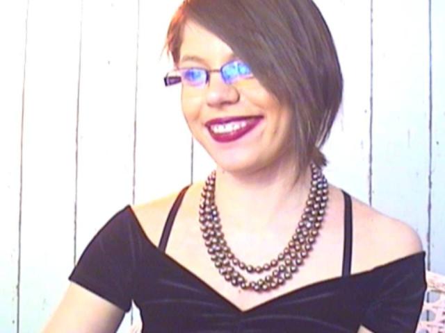 SophiaGreens - Live sex cam - 4027355