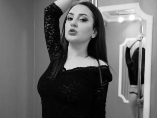 KlaireVinci - chat online x with a average hooter Young and sexy lady 