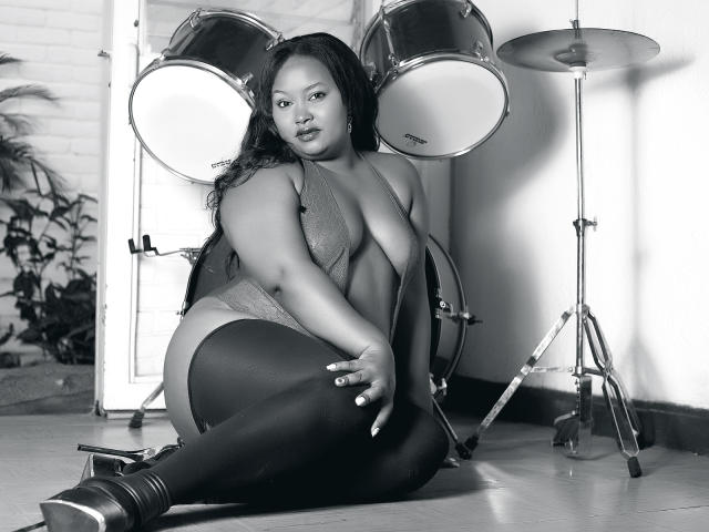 KiaraBlack - Sexe cam en vivo - 4034545