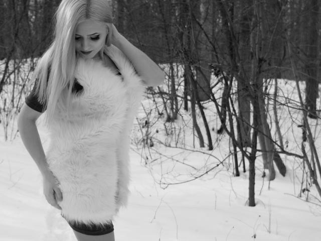 VanessaGlory - Live sex cam - 4052000