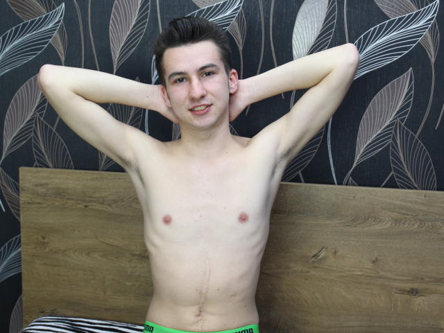 CeeJay - Show live exciting with this White Horny gay lads 