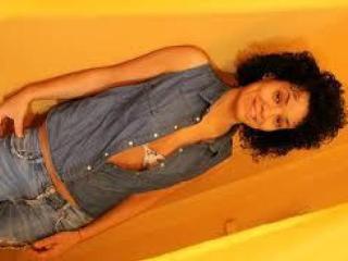 LaraAnne - Webcam live hard with a black hair Young lady 