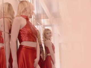 StarHannah - Chat cam intime avec cette Fabuleuse jeune créature de rêve sexy maigrichonne  