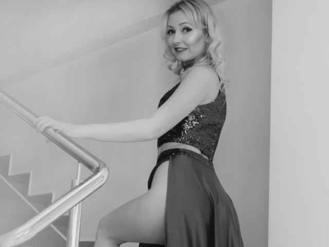 MelissaEve - Camera khiêu dâm &amp; quyến rũ trực tiếp - 4162965