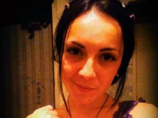 JudithHoney - Chat exciting with this Girl with regular tits 
