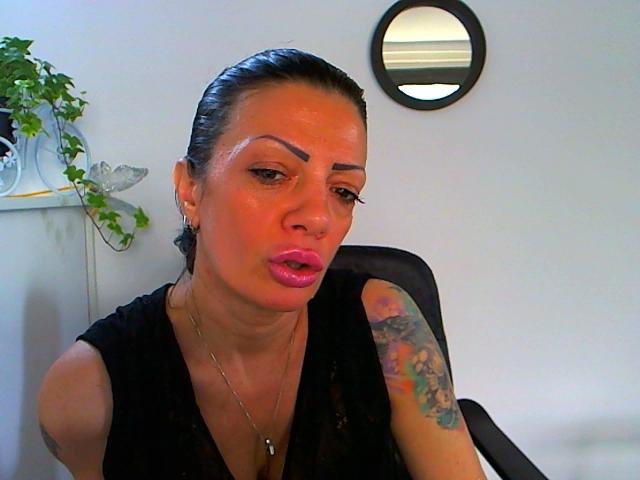 Nefertiti69 - сексуальная веб-камера в реальном времени - 4174360