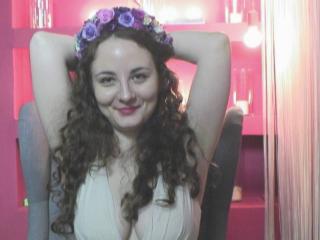 OhMyMoxie - Cam hard with a being from Europe Young and sexy lady 