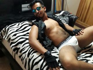 DanielBigDick - Webcam live x with this Men sexually attracted to the same sex with toned body 