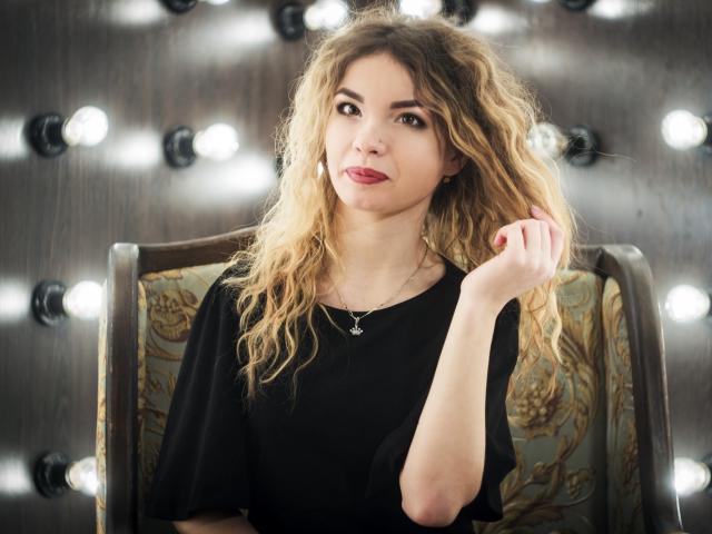 ValeryRossX - Live sexe cam - 4215215