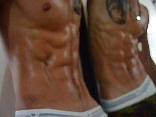 ApolloR - Chat live hot with this Men sexually attracted to the same sex with athletic build 