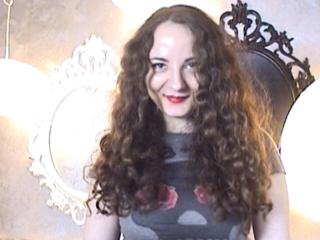 OhMyMoxie - Chat cam hot with this fit constitution Young and sexy lady 