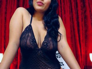 HottyLupita - Chat cam sexy with this enormous cans Young lady 