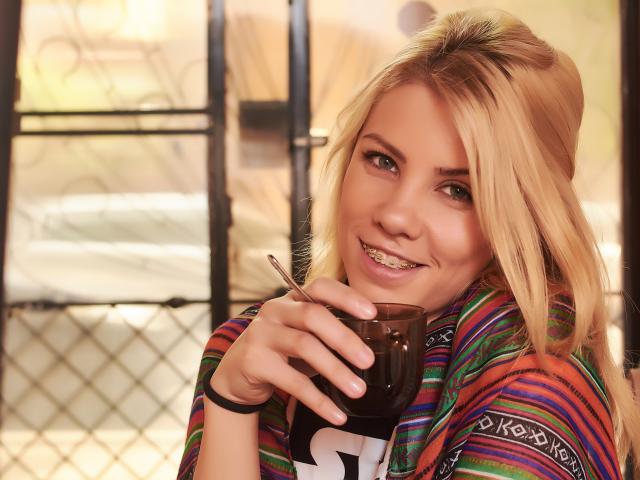 Ceelyne - Porno na żywo i seks kamera - 4277465