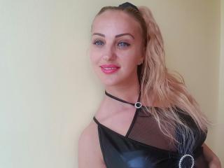 PervertBlondy - Web cam hard with this light-haired Dominatrix 
