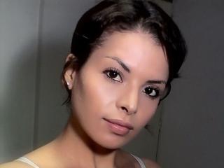 EmmaGorgeous69 - Webcam live sex with this latin Hot babe 