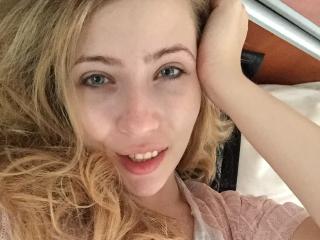 LisaSmith - Web cam sex with a thin constitution 18+ teen woman 