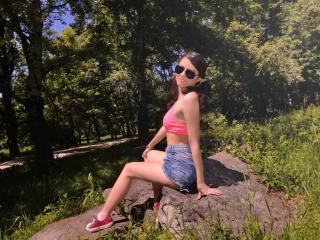 LysetteAvril - Show live exciting with this athletic body Girl 