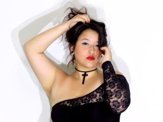 AngieJenell - Web cam hot with this latin american Horny lady 