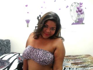 PamelaOne - online show hard with a latin Sexy mother 