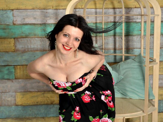 LesleySmilee - Live porn &amp; sex cam - 4396580