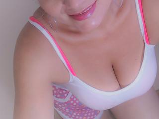 KatelatinaHot - Cam sex with a latin Gorgeous lady 