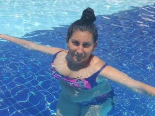 LilySweet - Spectacle sex avec une Mature avec des beaux gros seins  