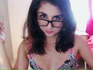 LeslieRose - Chat hot with this latin Sexy babes 