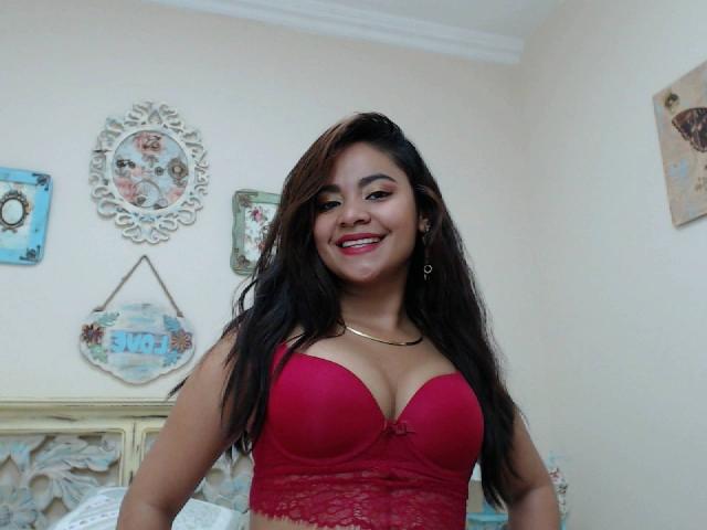 TaraRoy - Web cam sex with this fit physique Hot babe 