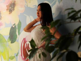 GerdaDemond - Live cam sex avec une Admirable canon avec des nichons bien proportionnés sur XloveCam 