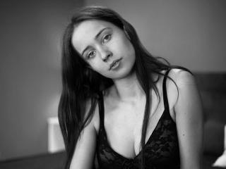 FleurKate - Cam sexy with this average constitution Young lady 