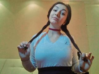 DinaraLove - chat online x with this russet hair Sexy girl 