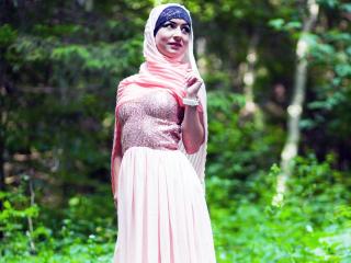 Kaylaa - Cam sex avec une Belle jeune femme arabe sur la plateforme Xlovecam.com 