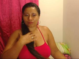 KatthyBabe - Webcam live exciting with a black hair Attractive woman 