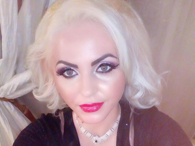 DominaDesire - Sexe cam en vivo - 4628349