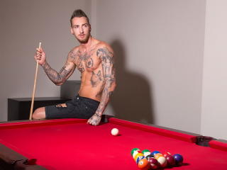 TravisSexy - Web cam sexe avec ce Homo caucasien sur Xlovecam.com 