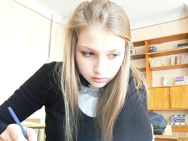 VanessaVens - Webcam live porn with this European 18+ teen woman 