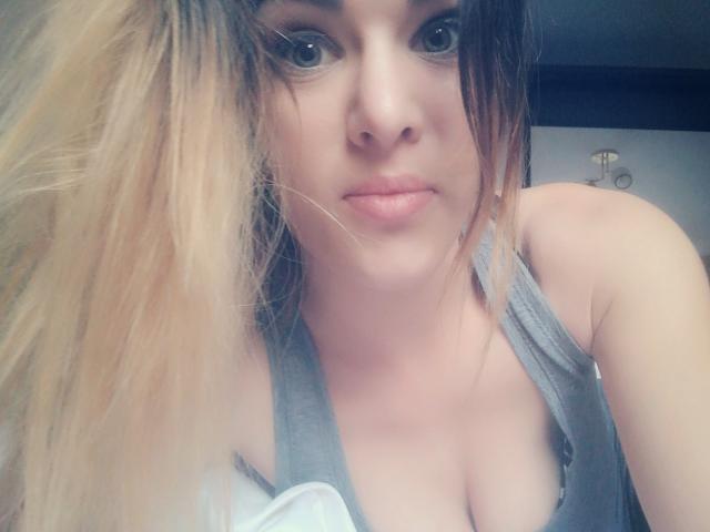 AshleyLouise - Live Sex Cam - 4660289