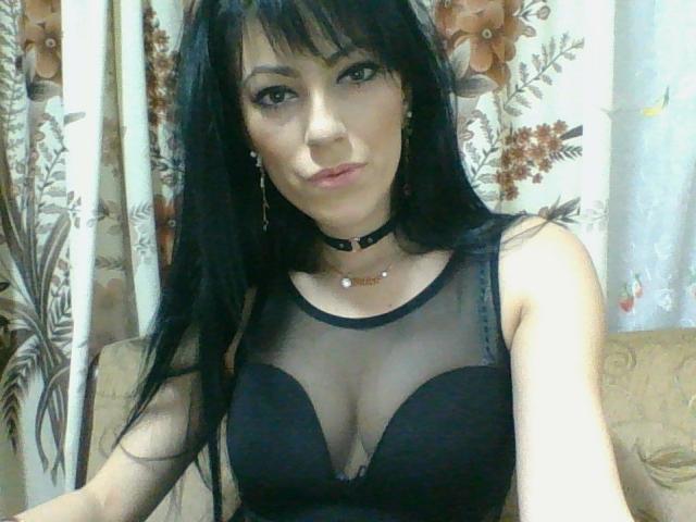 KarlaSweetk - Live chat x with this latin american Sexy babes 