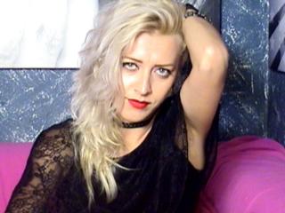 RebeccaB - Live cam x with a fit constitution Hot babe 