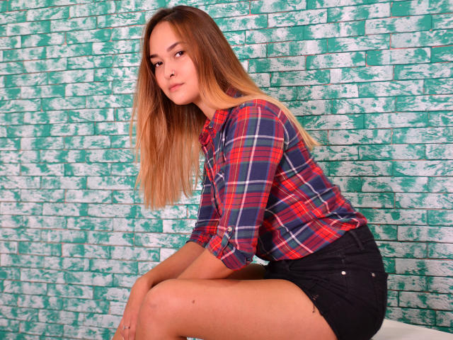 SandaBright - Live porn &amp; sex cam - 4719929