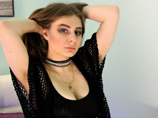 CatherineBelle - Live cam x avec cette Sublime model en chaleur au physique gracieux  