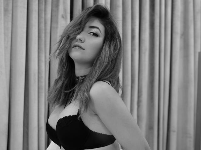 EmmaJessy - Sexe cam en vivo - 4734354