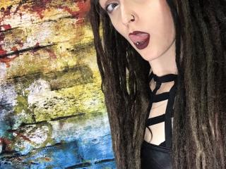 KellyCoxx - Chat xXx with this shaved intimate parts Girl 