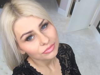 AmeliaPLAY - Live cam porn with a being from Europe College hotties 