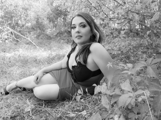 MaryRightX - פורנו בשידור חי ומצלמת סקס - 4752944