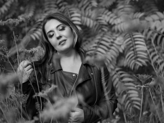 MaryRightX - פורנו בשידור חי ומצלמת סקס - 4752974