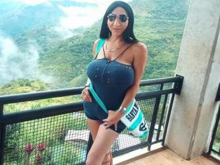 SexyBaisForYou - Web cam sexy with this latin Transsexual 
